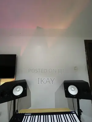 Yamaha Hs8 Studio Monitors