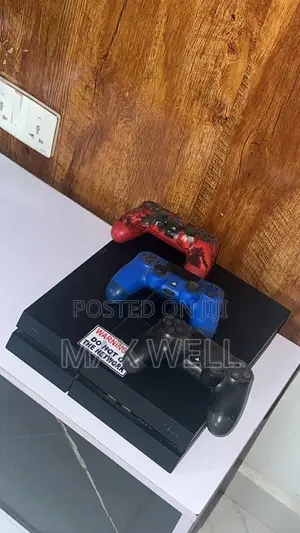 Hacked Sony Ps4 Console With 3 Controllers – Excellent Condition