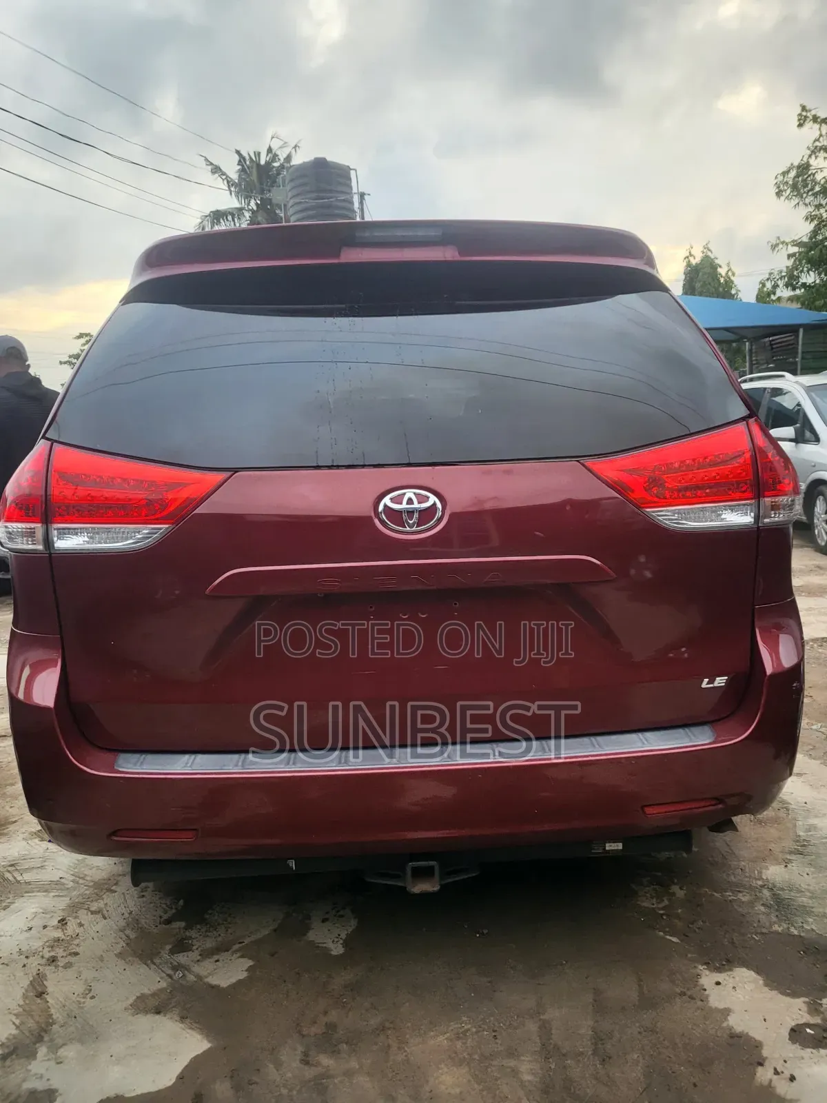 Toyota Sienna XLE 7 Passenger Mobility 2012 Red
