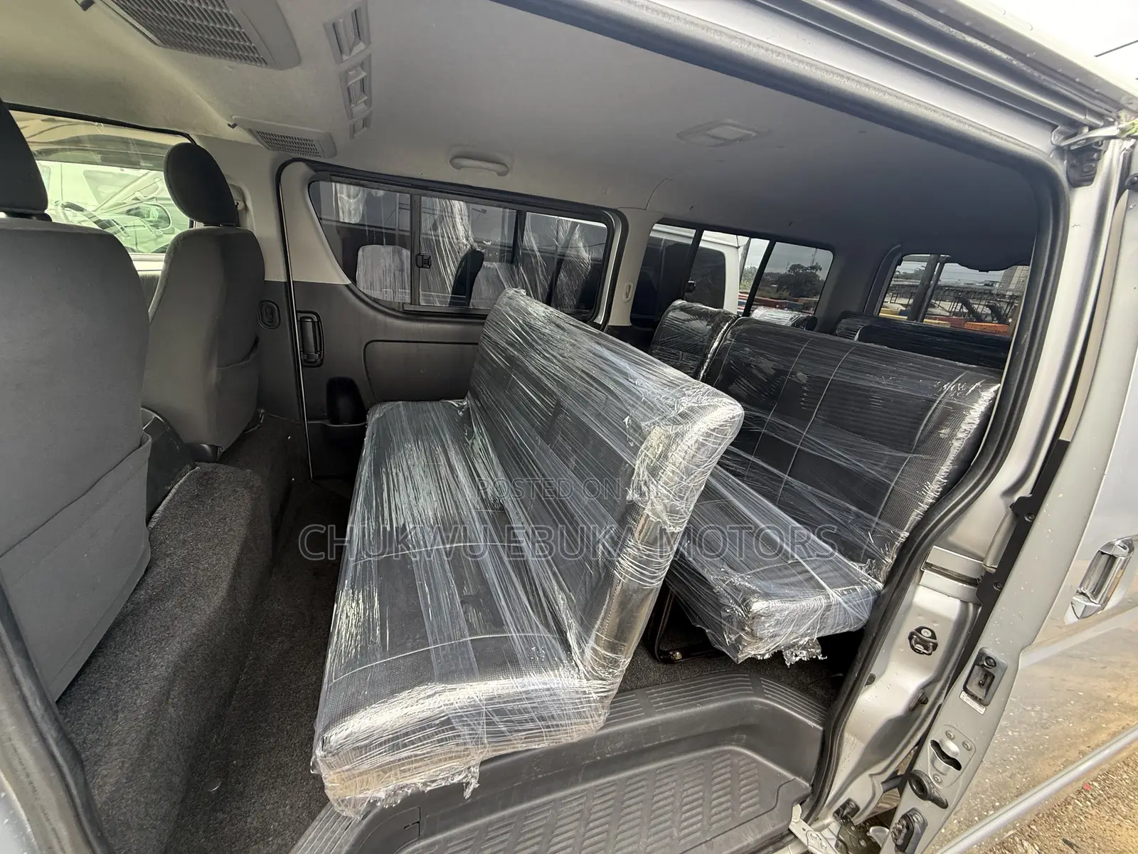 Toyota HiAce 2012 Silver
