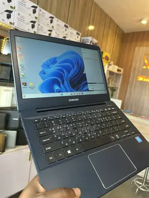 Laptop Samsung 4GB Intel Celeron SSD 128GB