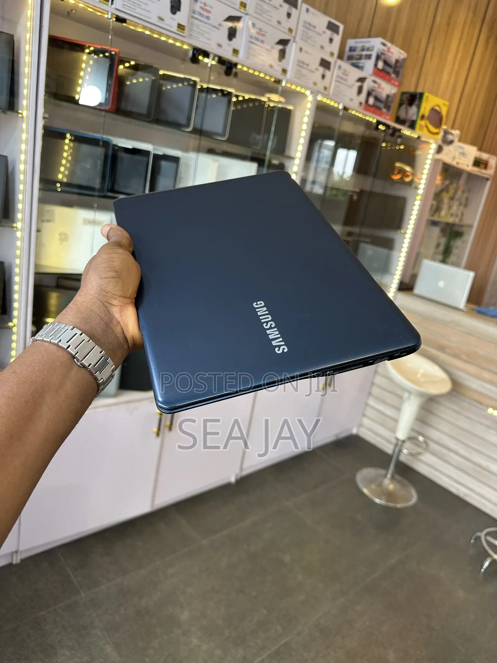 Laptop Samsung 4GB Intel Celeron SSD 128GB