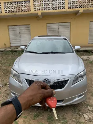 Toyota Camry SE V6 4dr Sedan (3.5L 6cyl 6AM) 2008 Silver