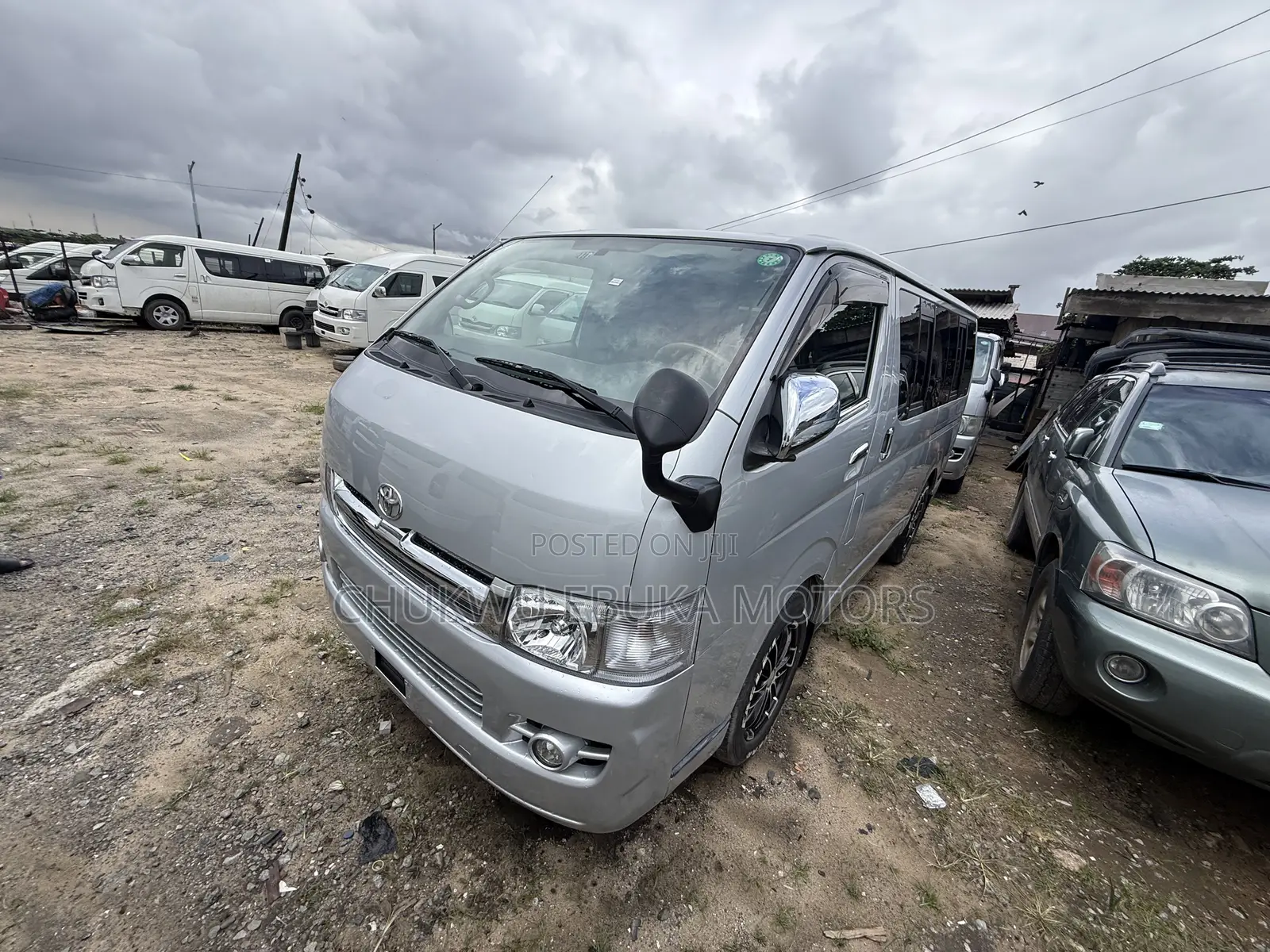 Toyota HiAce 2013 Silver