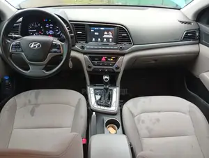 Hyundai Elantra 2017 Blue