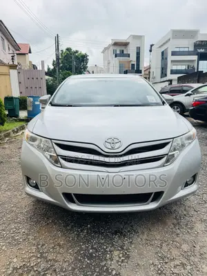 Toyota Venza LE 4dr Wagon (2.7L 4cyl 6A) 2014 Silver