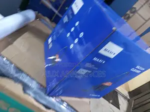Vacuum Cleaner With Flexible Hose