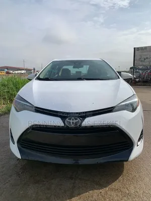 Toyota Corolla 2018 White