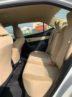 Toyota Corolla 2018 White
