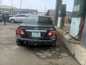 Toyota Corolla 2009 Black
