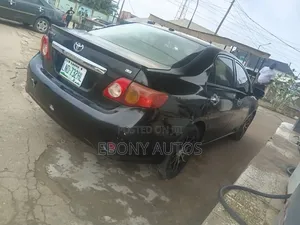 Toyota Corolla 2009 Black