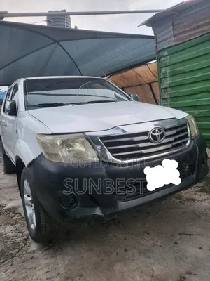 Toyota Hilux 2.0 VVT-i 2012 White