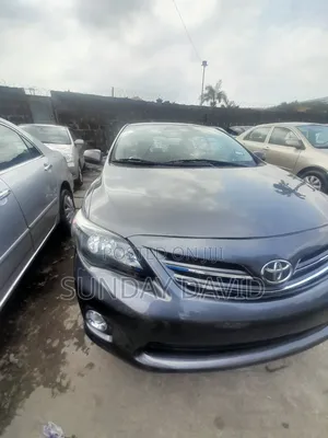 Toyota Corolla 2010 Gray