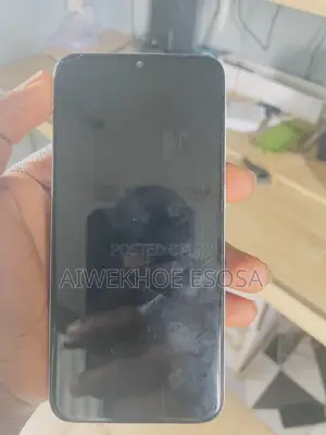 Samsung Galaxy A20e 32 GB White