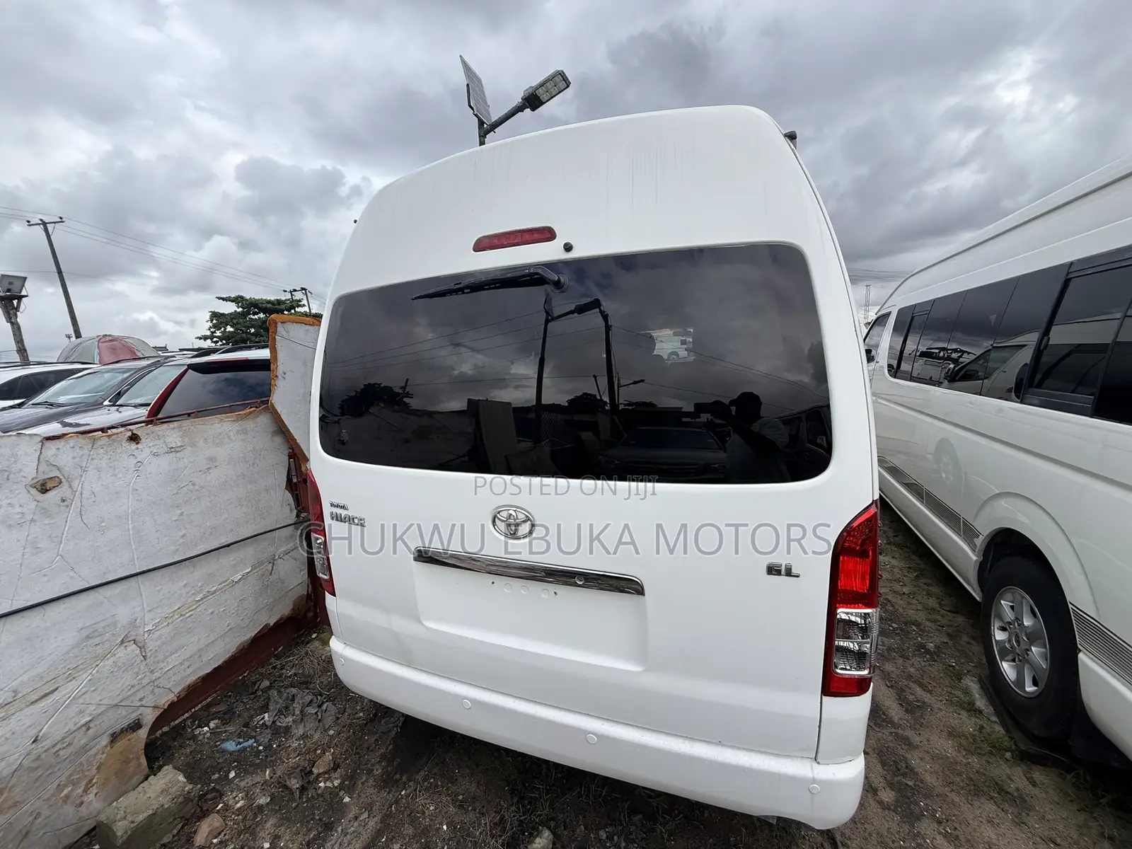 Toyota HiAce 2012 White