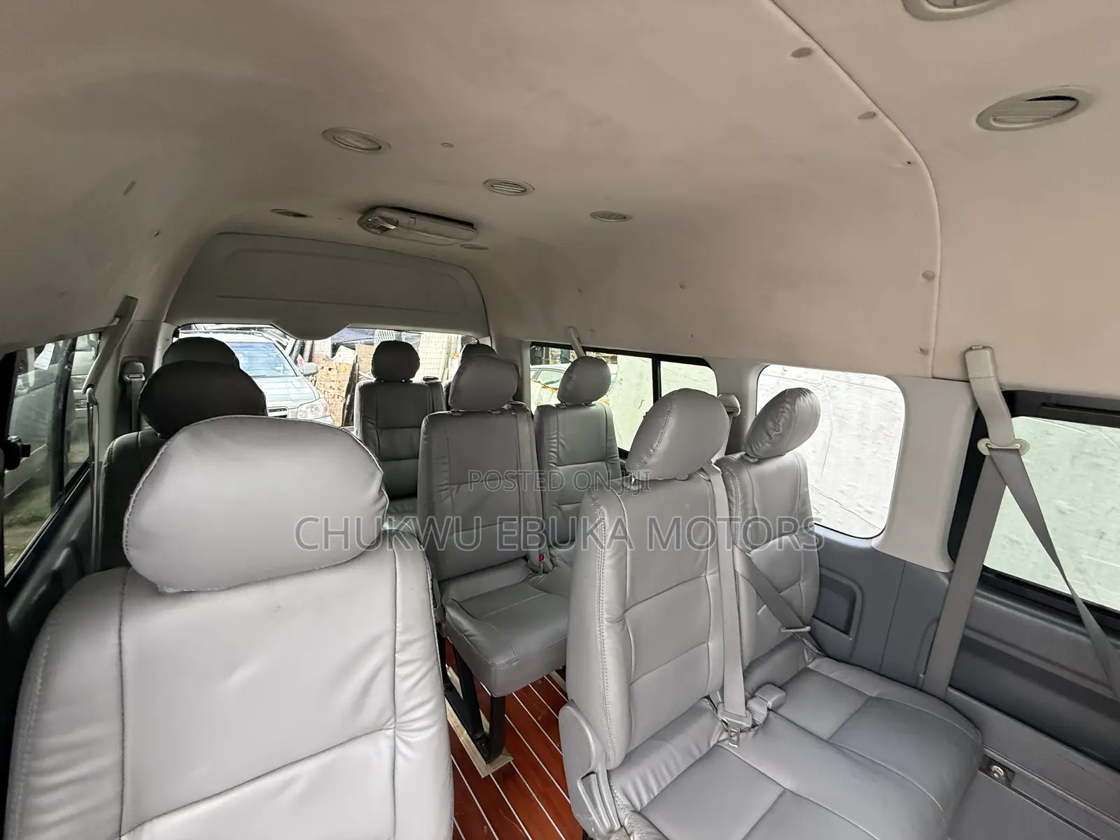 Toyota HiAce 2012 White