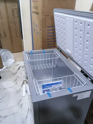 Midea 250l Chest Freezer Mdrc34sfzg43 – Efficient Performance