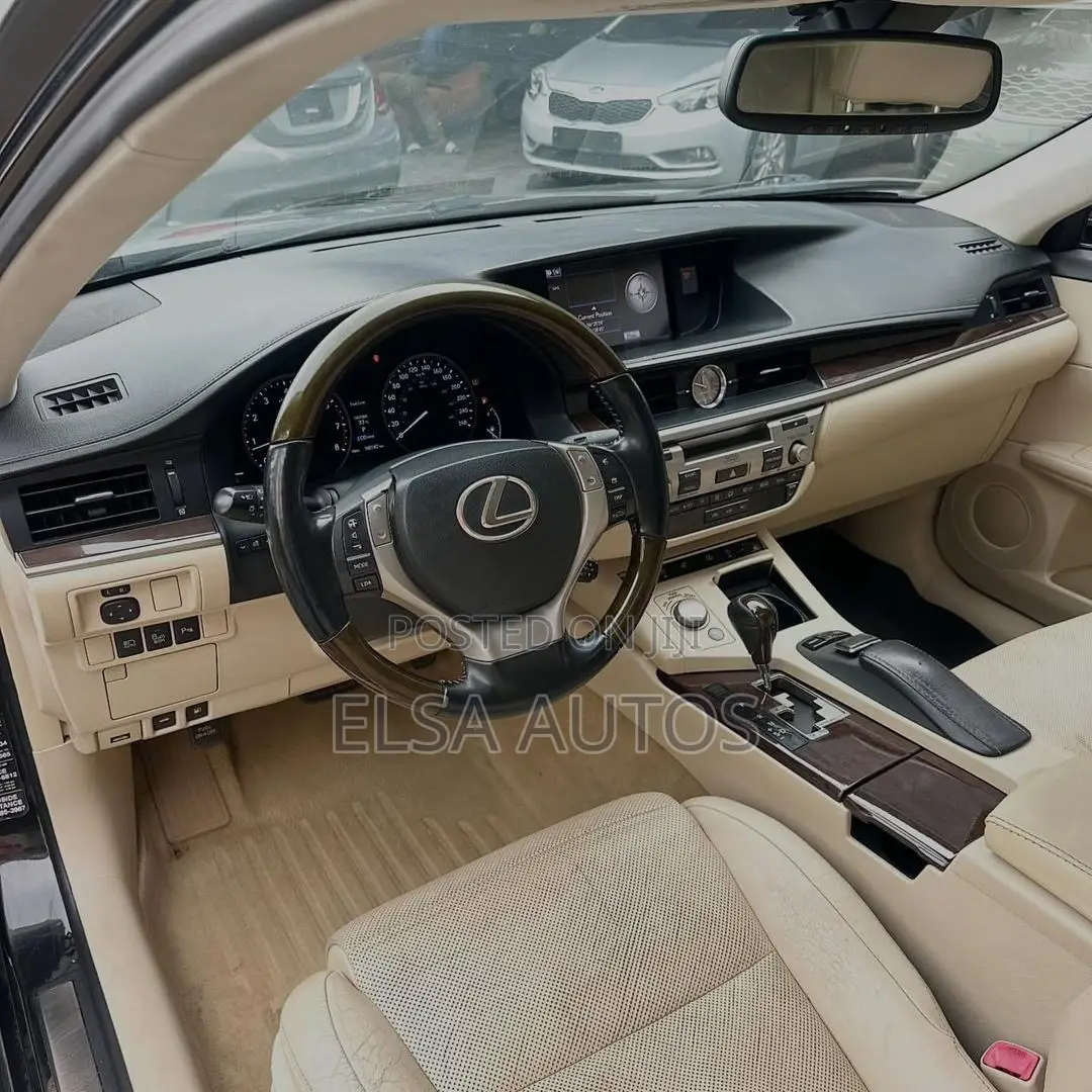 Lexus ES 2013 Black