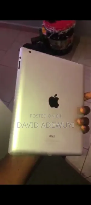 Apple iPad 3 Wi-Fi 32 GB Silver