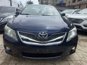 Toyota Camry LE 4dr Sedan (2.5L 4cyl 6AM) 2010 Blue