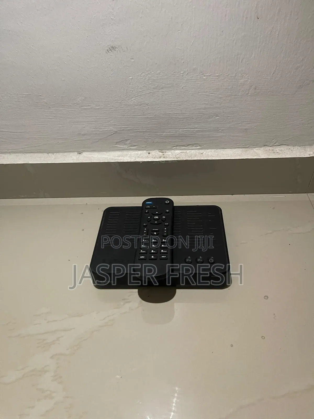 DSTV Decoder and Dish