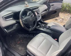 Toyota Avalon XLE Premium Sedan FWD (3.5L 6cyl 6A) 2013 Black