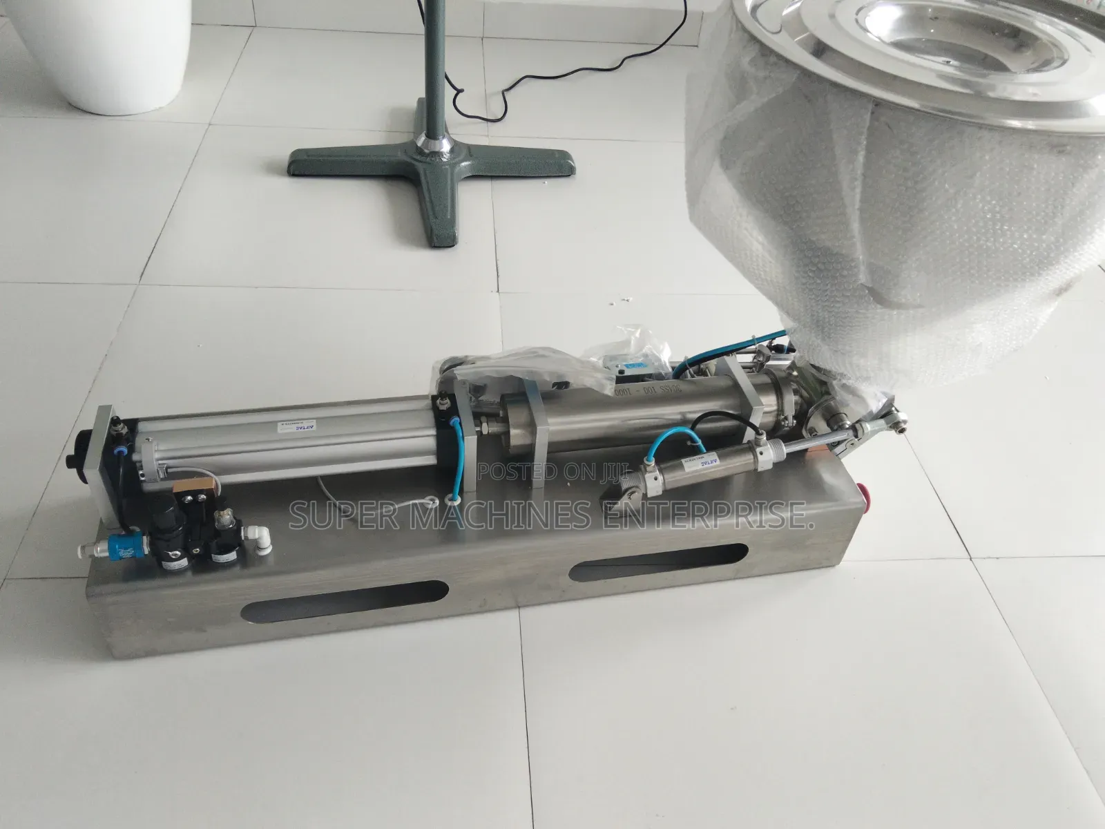 Table Top Paste Liquid Lotion Filling Machine