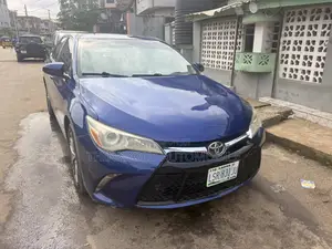 Toyota Camry 2016 Blue