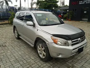 Toyota RAV4 2008 Silver