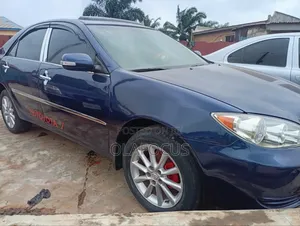 Toyota Camry 2004 Blue