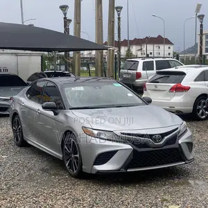 Toyota Camry 2020 Gray