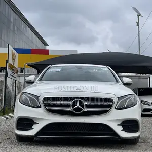 Mercedes-Benz E300 Base RWD Sedan (2.0L 4cyl 9A) 2017 White