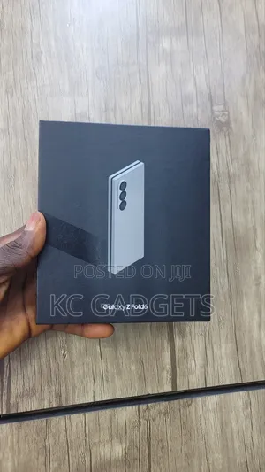 New Samsung Galaxy Z Fold6 256 GB Pink