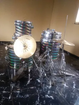 Acoustic Drum Set