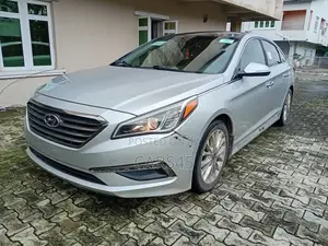 Hyundai Sonata Limited w/Brown Leather PZEV 4dr Sedan (2.4L 4cyl 6A)