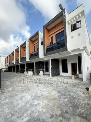 3bdrm Duplex in Lekki Phase 2 for sale