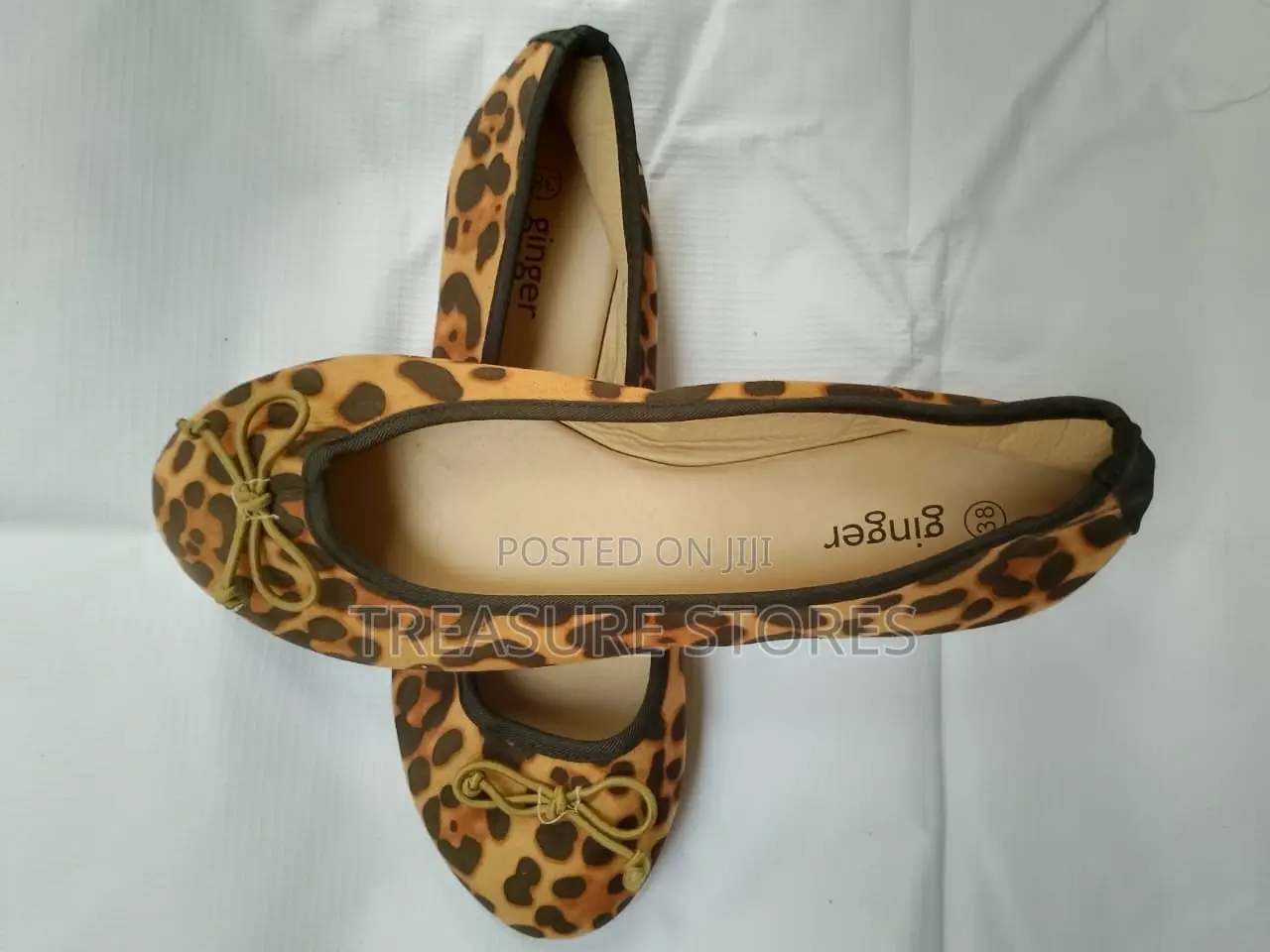 Ladies Flat Shoes