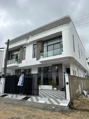 4bdrm Duplex in Ikota for sale