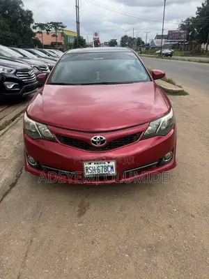 Toyota Camry LE 4dr Sedan (2.5L 4cyl 6A) 2013 Red