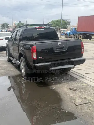 Nissan Frontier 2006 Black