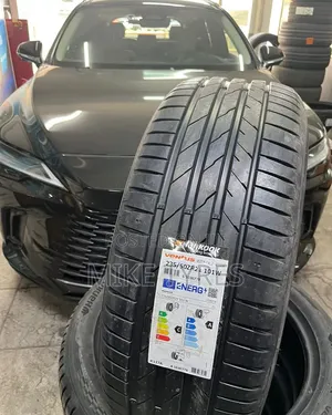 Brand New 235/50r21 Hankook