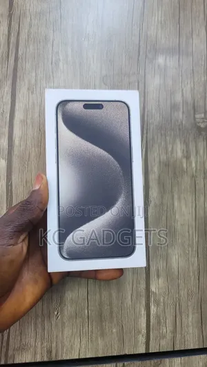New Apple iPhone 15 Pro Max 256 GB Gold
