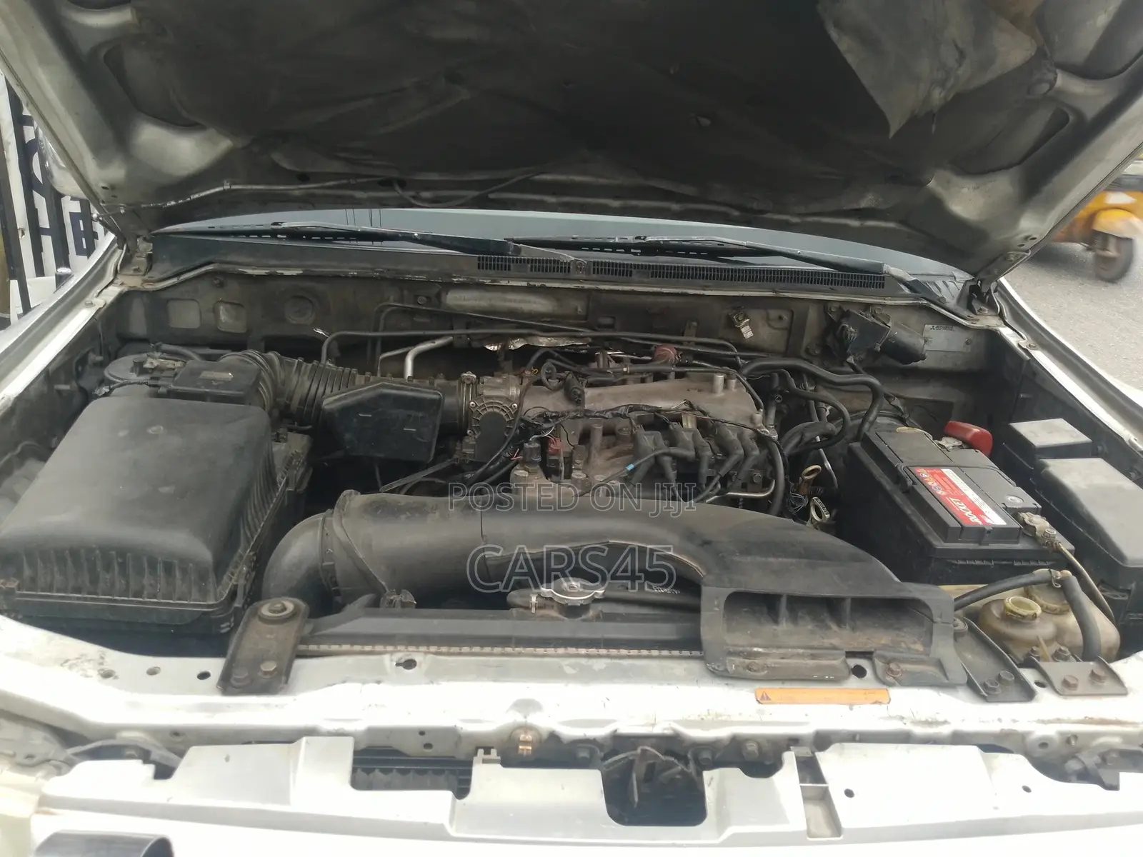 Mitsubishi Pajero 2005 Silver