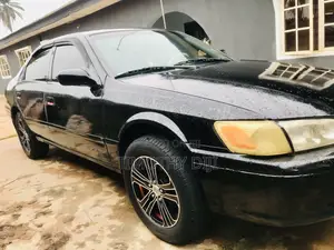 Toyota Camry LE 4dr Sedan (2.2L 4cyl 4A) 2001 Black