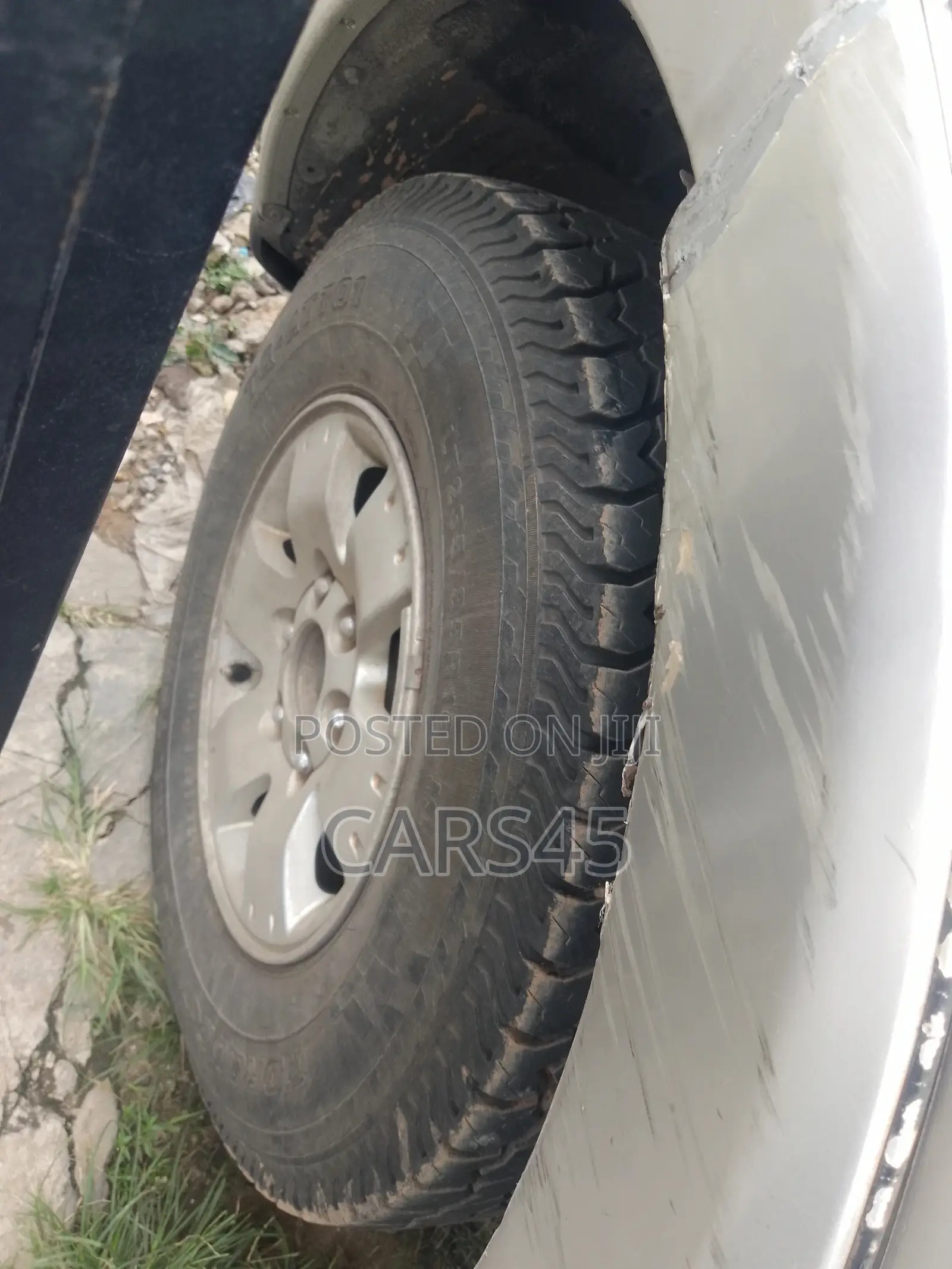 Mitsubishi Pajero 2005 Silver