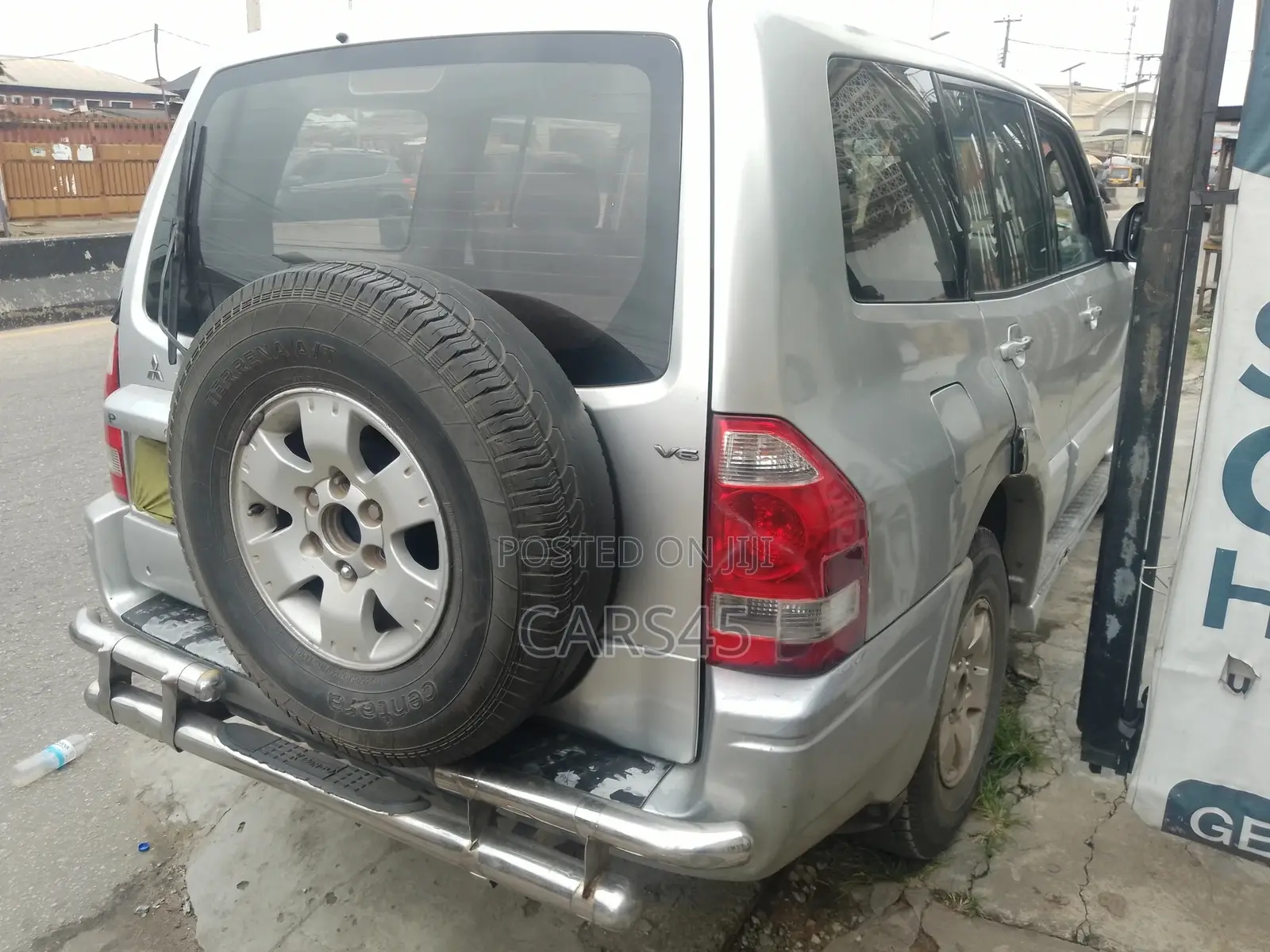 Mitsubishi Pajero 2005 Silver