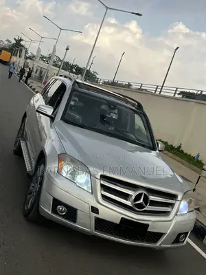 Mercedes-Benz GLK-Class 350 2010 Silver