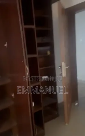 3bdrm Block of Flats in Enugu for rent