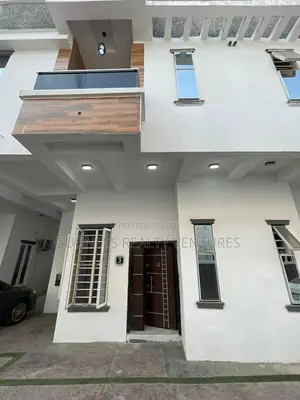 4bdrm Duplex in Lekki for sale