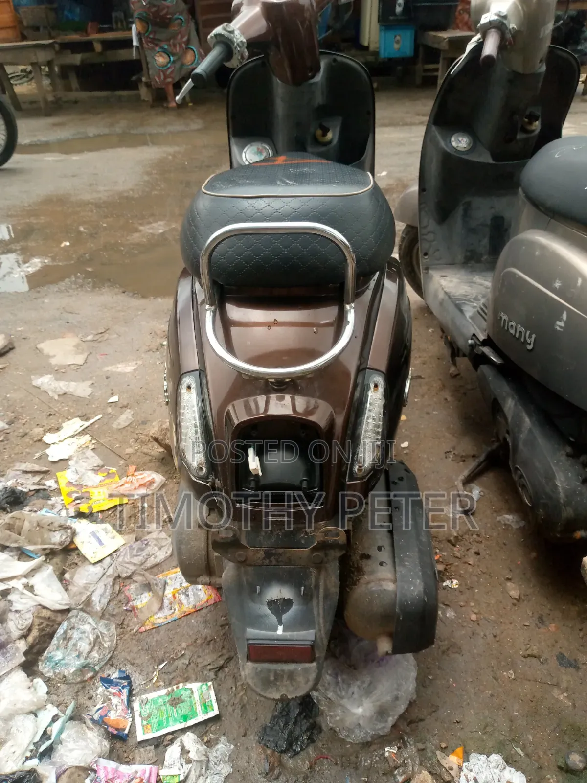 Honda CBR 2023 Brown